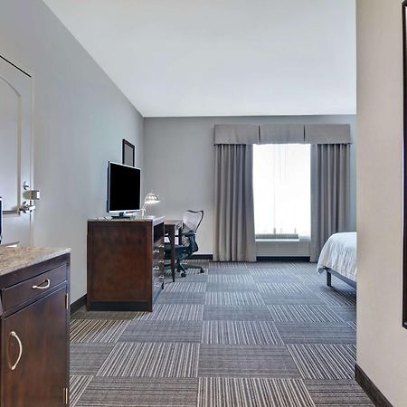 Hilton Garden Inn And Fayetteville Convention Center Экстерьер фото