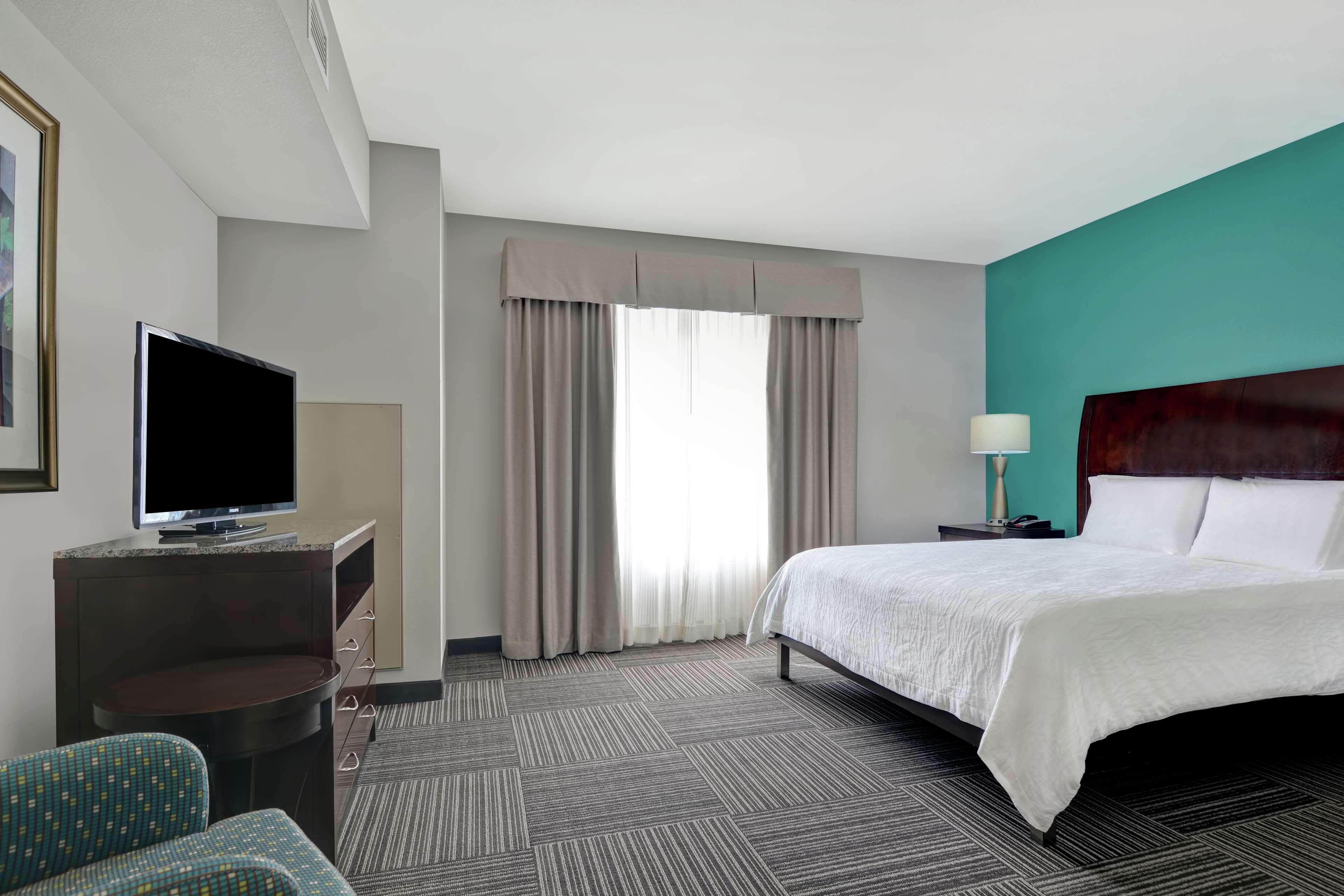 Hilton Garden Inn And Fayetteville Convention Center Экстерьер фото