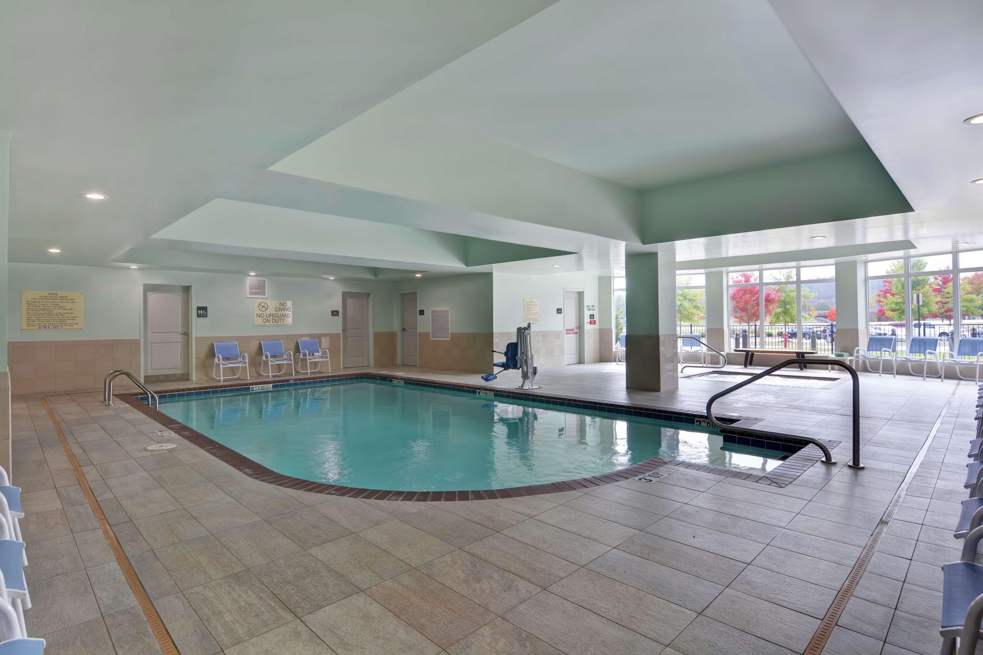 Hilton Garden Inn And Fayetteville Convention Center Экстерьер фото