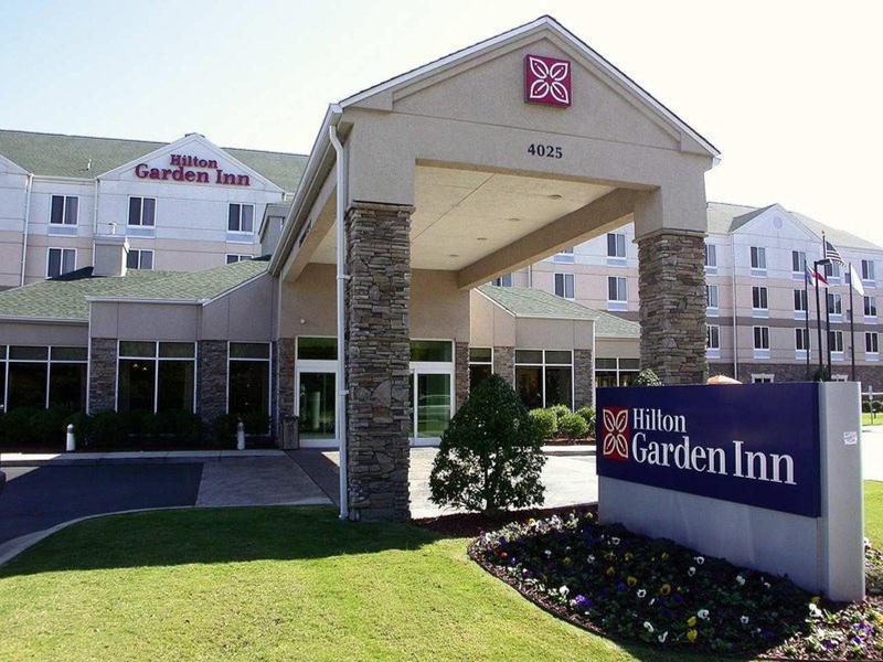 Hilton Garden Inn And Fayetteville Convention Center Экстерьер фото