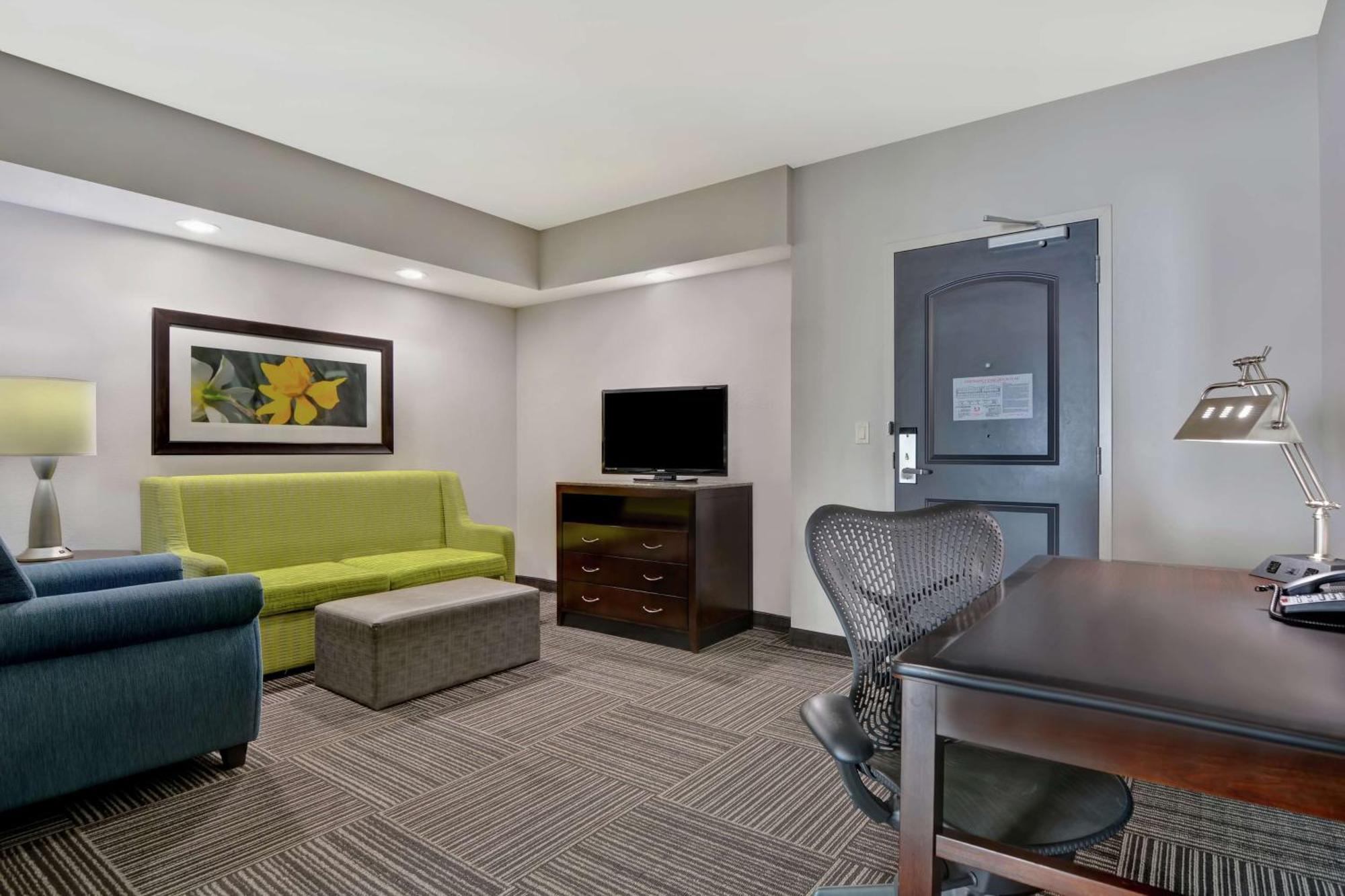 Hilton Garden Inn And Fayetteville Convention Center Экстерьер фото